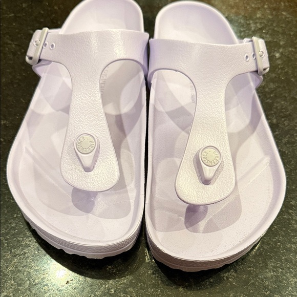 Birkenstock Purple Gizeh Essential sandals - Picture 2 of 6